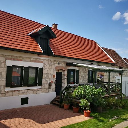 Kofejto Haza Villa Fertőrákos Екстериор снимка